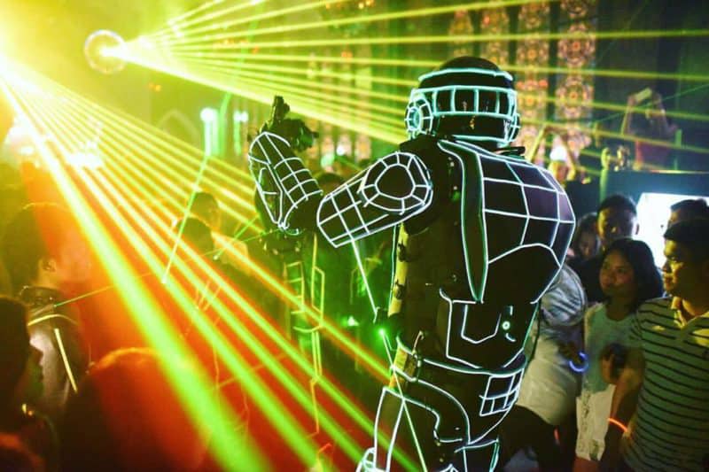 Heineken Sonic Droids