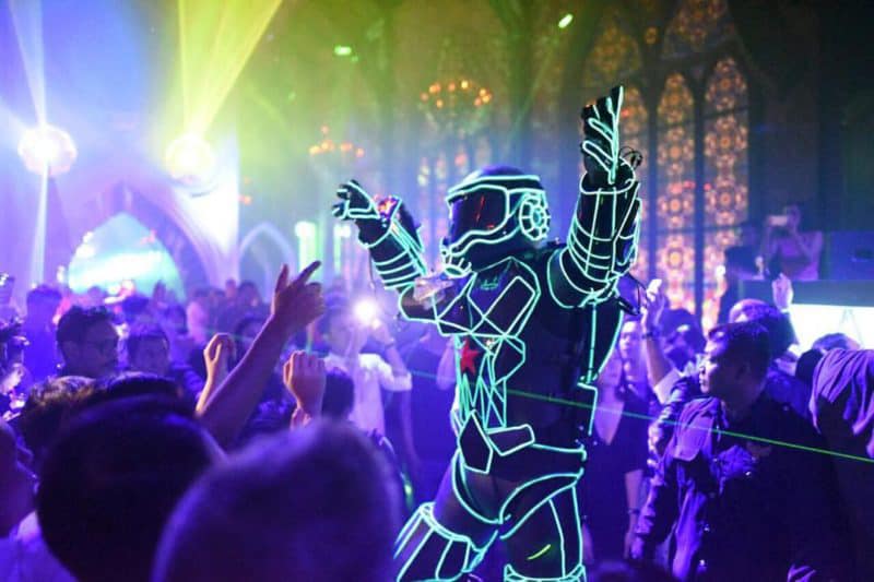 Heineken Sonic Droids