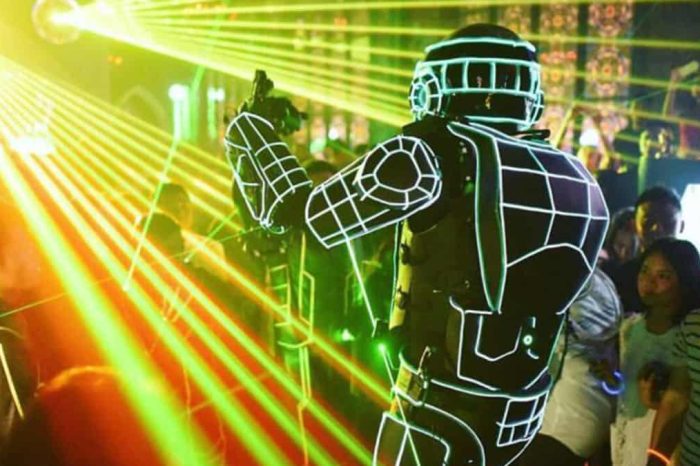 Heineken Sonic Droids